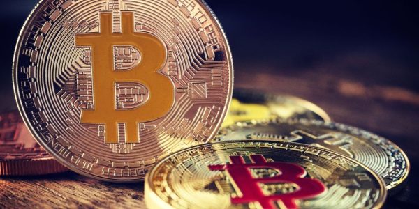 Bitcoin, Amerika’daki durgunluğa rağmen satın alma baskısında