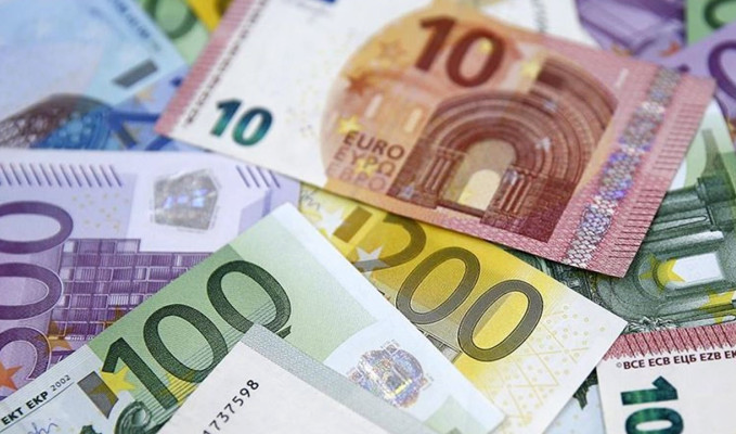 Euro, dolar karşısında 1.5 haftanın zirvesinde
