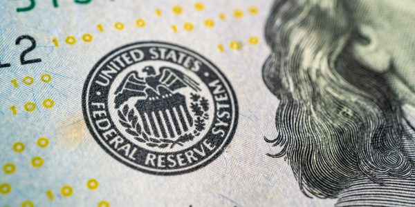 Fed, bugün faiz kararı verecek mi? Acil toplantı beklentisi