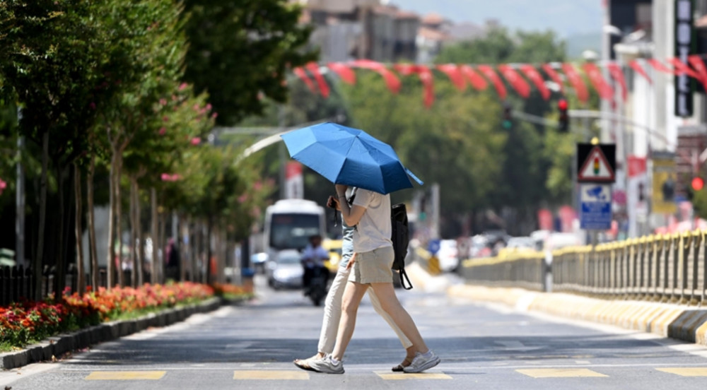 İki bölge için fırtına uyarısı! Sıcaklıklarda düşüş yok