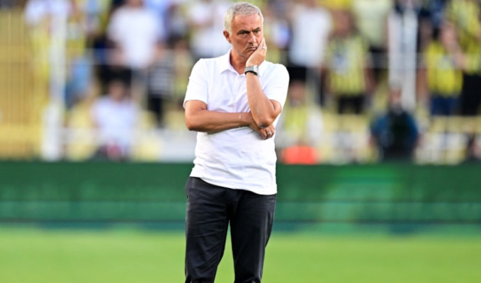 Mourinho o sekiz ismi takımda istemiyor