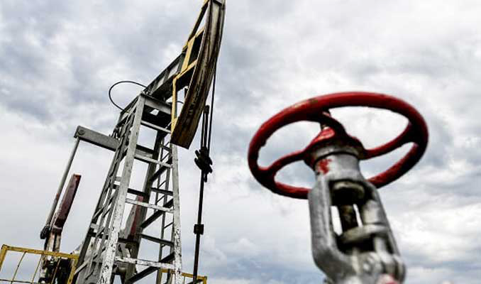 Rusya’da daha az petrol kuyusu açıldı