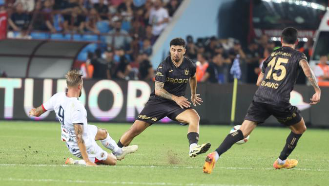 Trabzonspor evinde Rapid Wien’e mağlup oldu