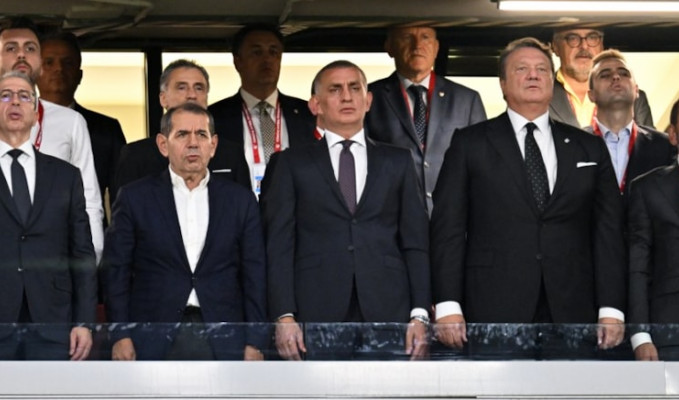 Tribünde Hacıosmanoğlu farkı: Küfüre müdahale etti