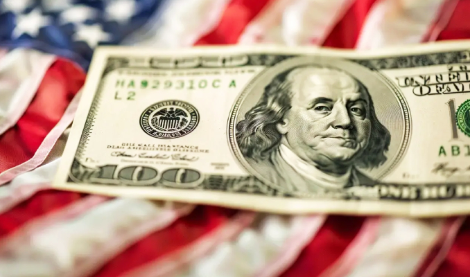 UBS’ten dolar, altın ve petrol tahmini