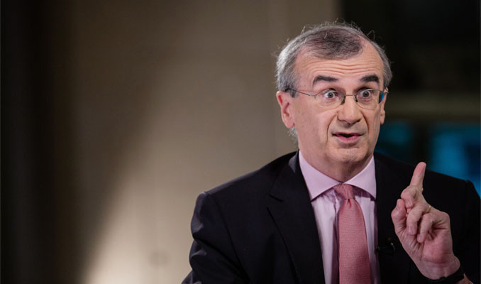 ECB üyesi Villeroy’dan faiz indirim mesajı