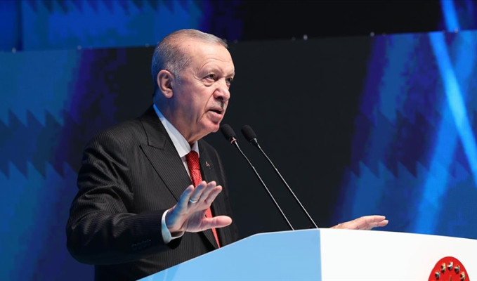 Erdoğan: Oyun platformları gençleri zehirliyor