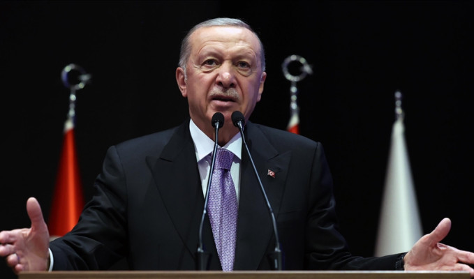 Erdoğan’dan Özel’e fotoğraf tepkisi: Millete bir özür borcu olduğuna inanıyoruz