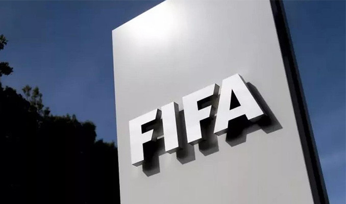 FIFA’dan flaş ırkçılık kararı!