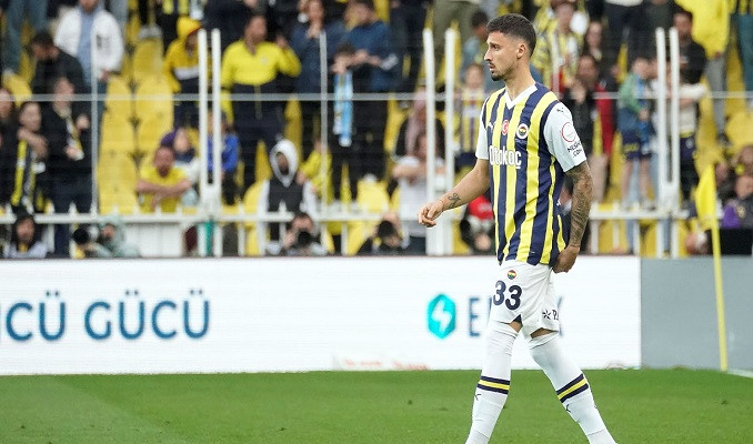 Fenerbahçe’de beklenen ayrılık gerçekleşti!