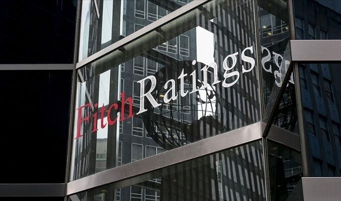 Fitch, İngiltere’nin büyüme beklentisini yükseltti