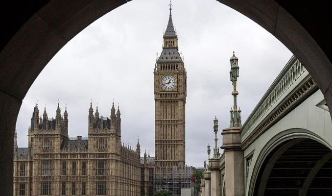 İngiltere’de tüketici güven endeksinde düşüş