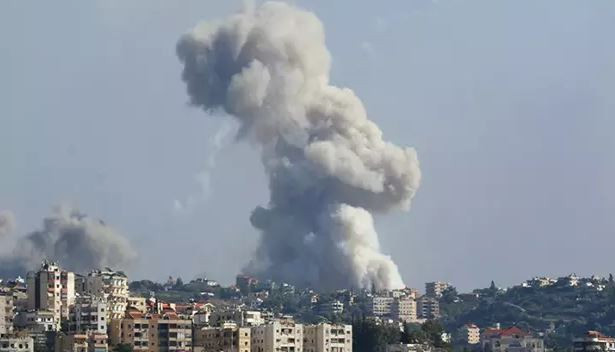 İsrail yeniden Beyrut’u vurdu: Hizbullah komutanı öldürüldü