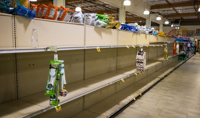 ABD’de liman grevi: Tuvalet kağıdı raflarını boşalttılar