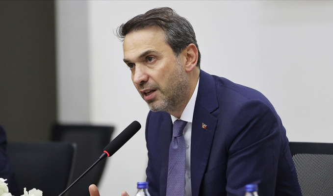 Bakan Bayraktar açıkladı: Elektrik ve doğalgaza zam gelecek mi?