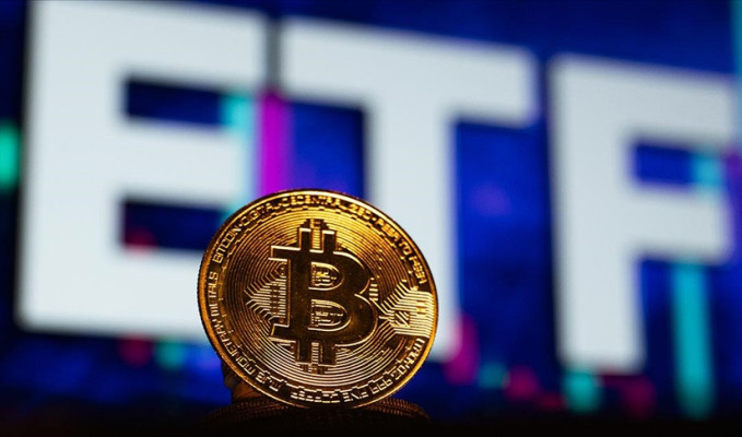 Bitcoin spot ETF’lerinden net çıkış