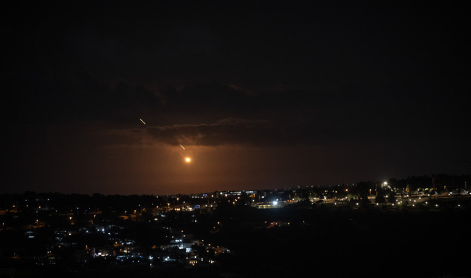 İran’dan İsrail’e füze fırlatıldı