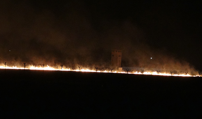 Kilis’e roket düştü: Bölgede yangın çıktı