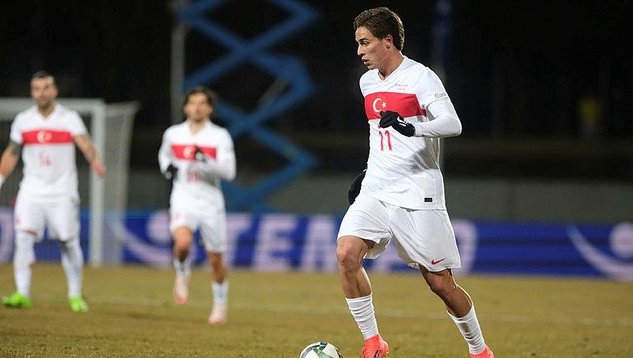 Milli oyuncu Galler maçında forma giyemeyecek