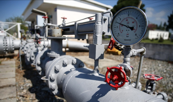 Petrol zengini Nijerya 20.3 milyar litre petrol ithal etti