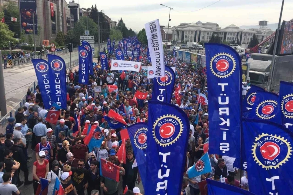 Türk-İş’ten vergi yüküne dikkat çeken yeni rapor