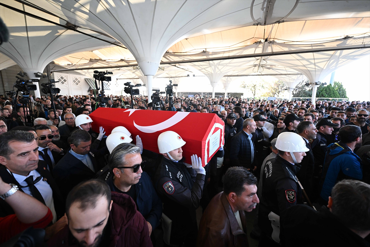 TUSAŞ şehitleri toprağa verildi