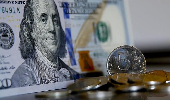 Dolar, rubleye meydan okuyor!