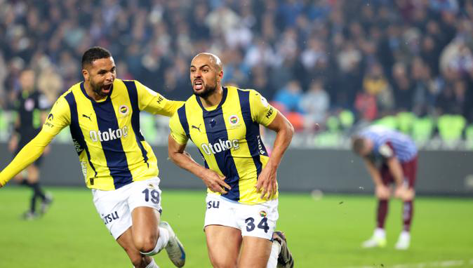 Fenerbahçe Trabzonspor’u deplasmanda mağlup etti