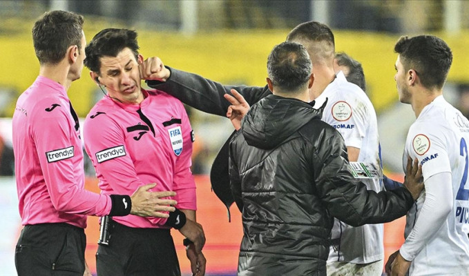 Hakeme yumruklu saldırıda karar!