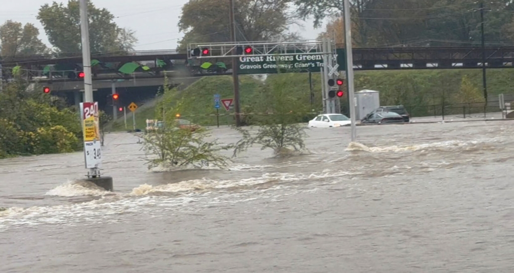 Missouri’de sel felaketi: İkisi sandık görevlisi beş kişi öldü