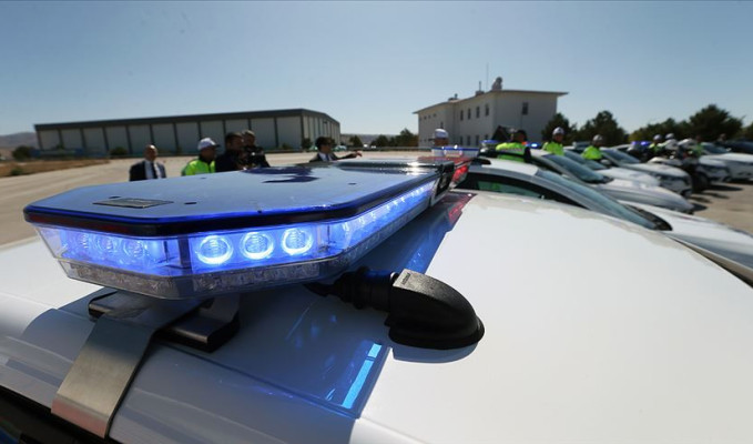 Ruhsatsız silaha hapis, yetkisiz çakara 150 bin lira ceza