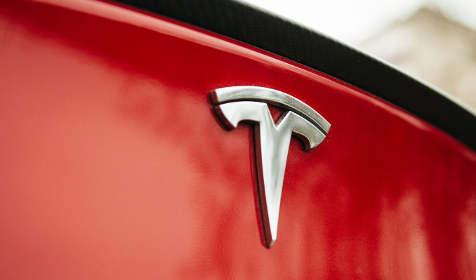 Tesla hisselerinde yüzde 50 oranında artış beklentisi