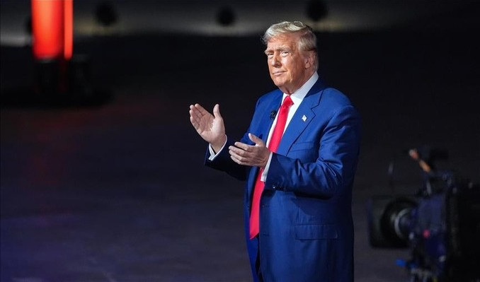 Trump’ın sonucunu beklediği dava ertelendi