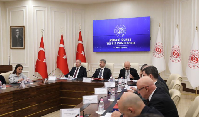 Asgari ücrette ikinci toplantı sona erdi! İlk açıklama TÜRK-İŞ’ten