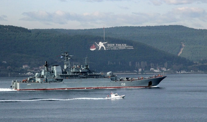 Çanakkale Boğazı transit gemi geçişlerine kapatıldı
