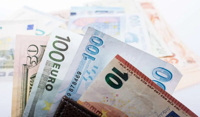 Döviz mevduatlarında 1.4 milyon dolarlık artış