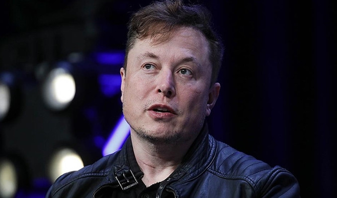 Elon Musk derin devlete meydan okudu