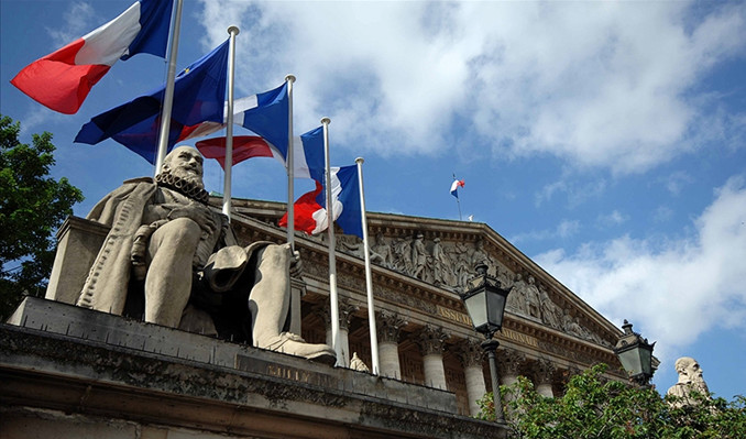 Fransa’da yeni hükümet kuruldu