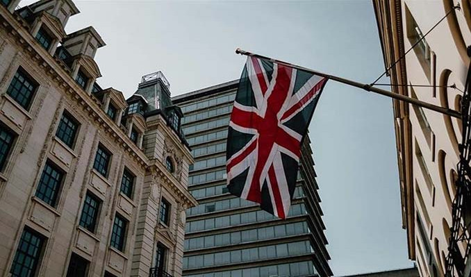 İngiltere ekonomisi ekimde daraldı