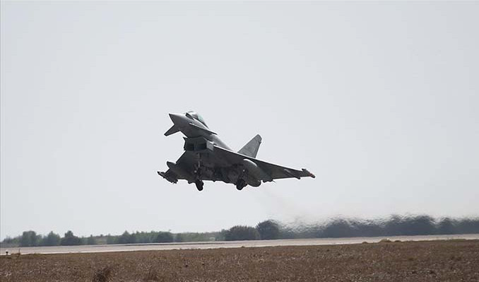 İtalya 24 adet Eurofighter satın aldı