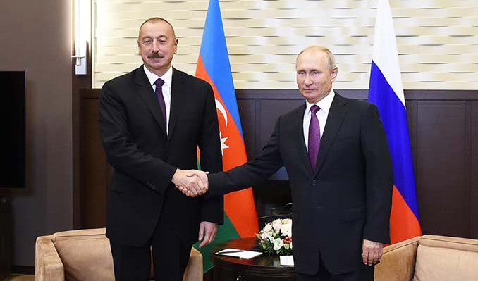 Putin Aliyev’den özür diledi
