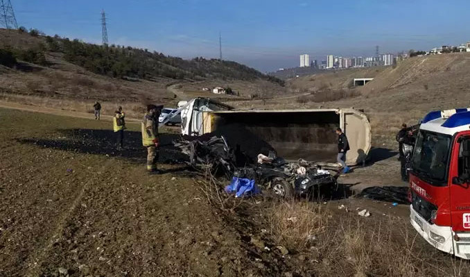 3 belediye personeli feci kazada can verdi