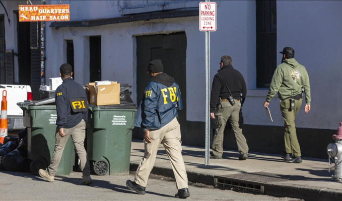 ABD’deki araçlı saldırgan iki noktaya uzaktan kumandalı patlayıcı bırakmış