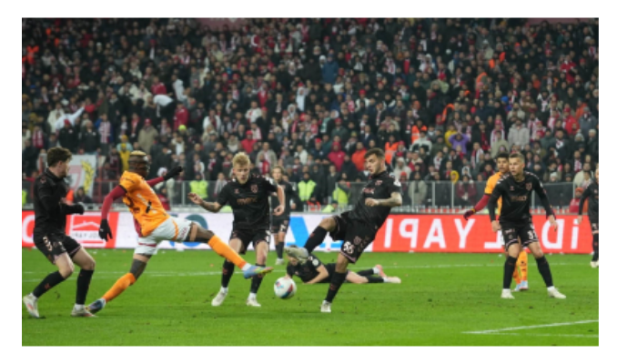 Galatasaray deplasmanda Samsunspor’u 2-0 mağlup etti