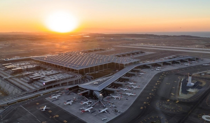 Bakan Uraloğlu: İstanbul Havalimanı’na 3 piste aynı anda 3 uçak iniş-kalkış yapabilecek