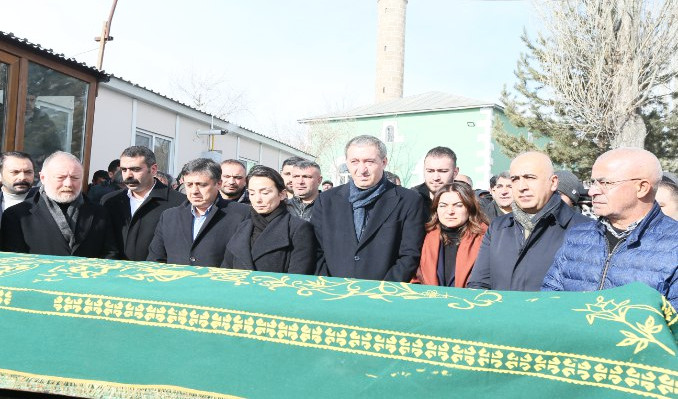 DEM Parti Eş Genel Başkanı Bakırhan’ın babası hayatını kaybetti