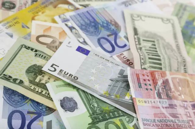 Dolar, euro ve sterlin karşısında tarihi seviyeye ulaştı