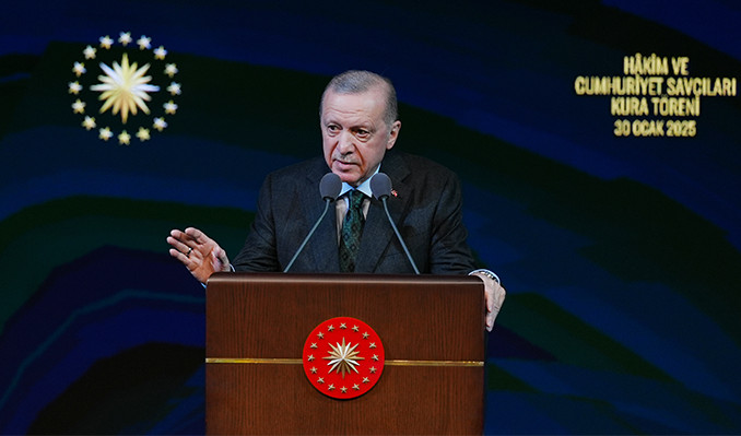Erdoğan: Türk yargısına kimse ayar veremez