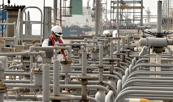 İran, Çin’de depoladığı petrolü sattı mı?