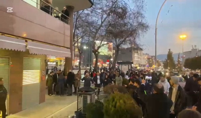 Karabük’te kuyumcu soygunu: 20 kilo altınla kaçtılar